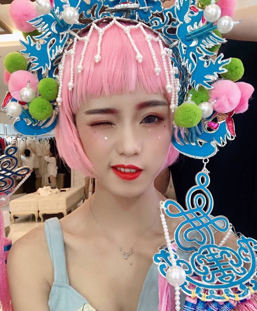 暗黑模特