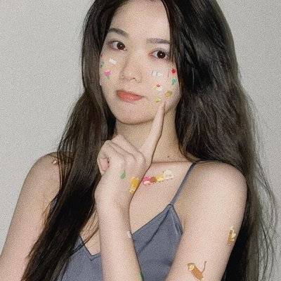 宝丽来模特