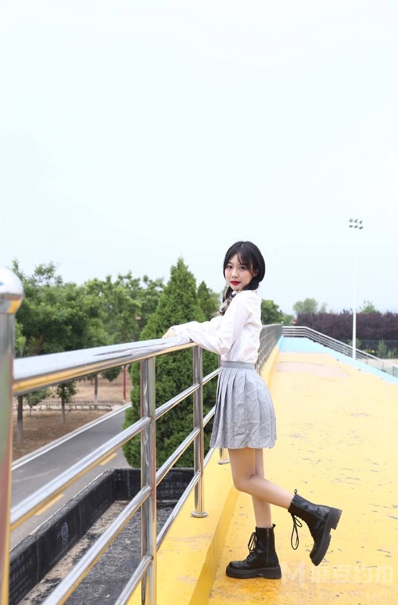 校园模特