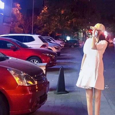 校园模特