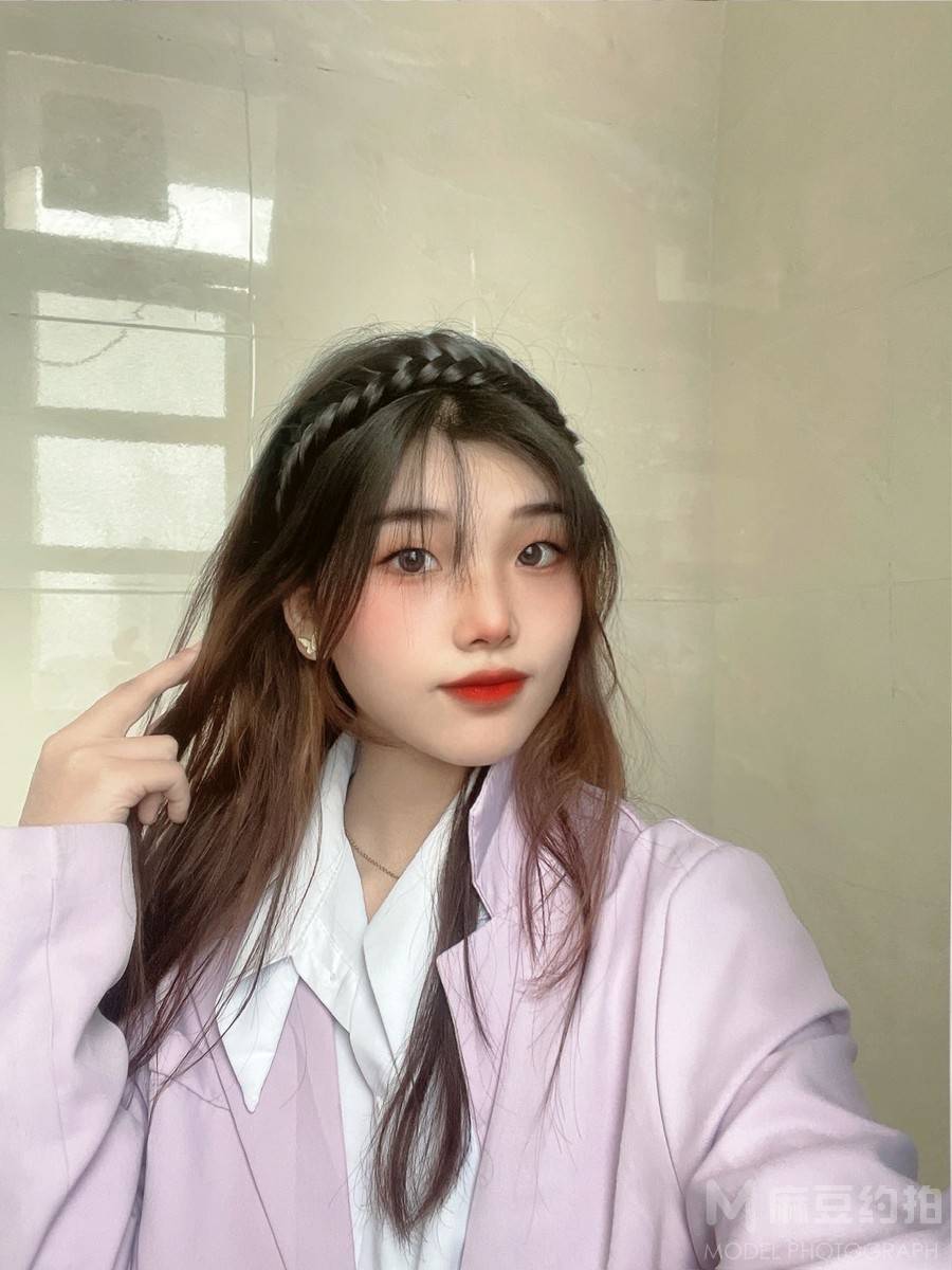 校园模特