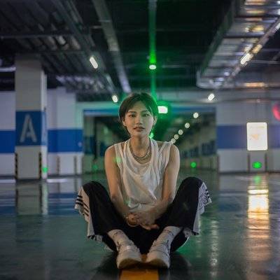 黑白模特