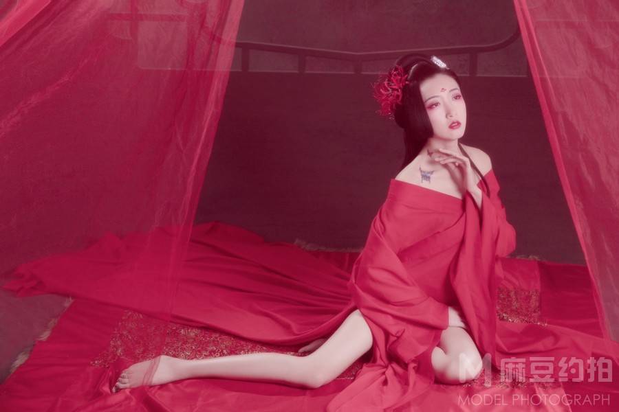汉服模特