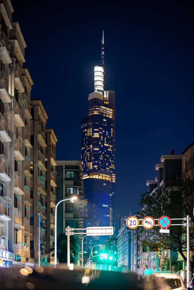 夜景模特