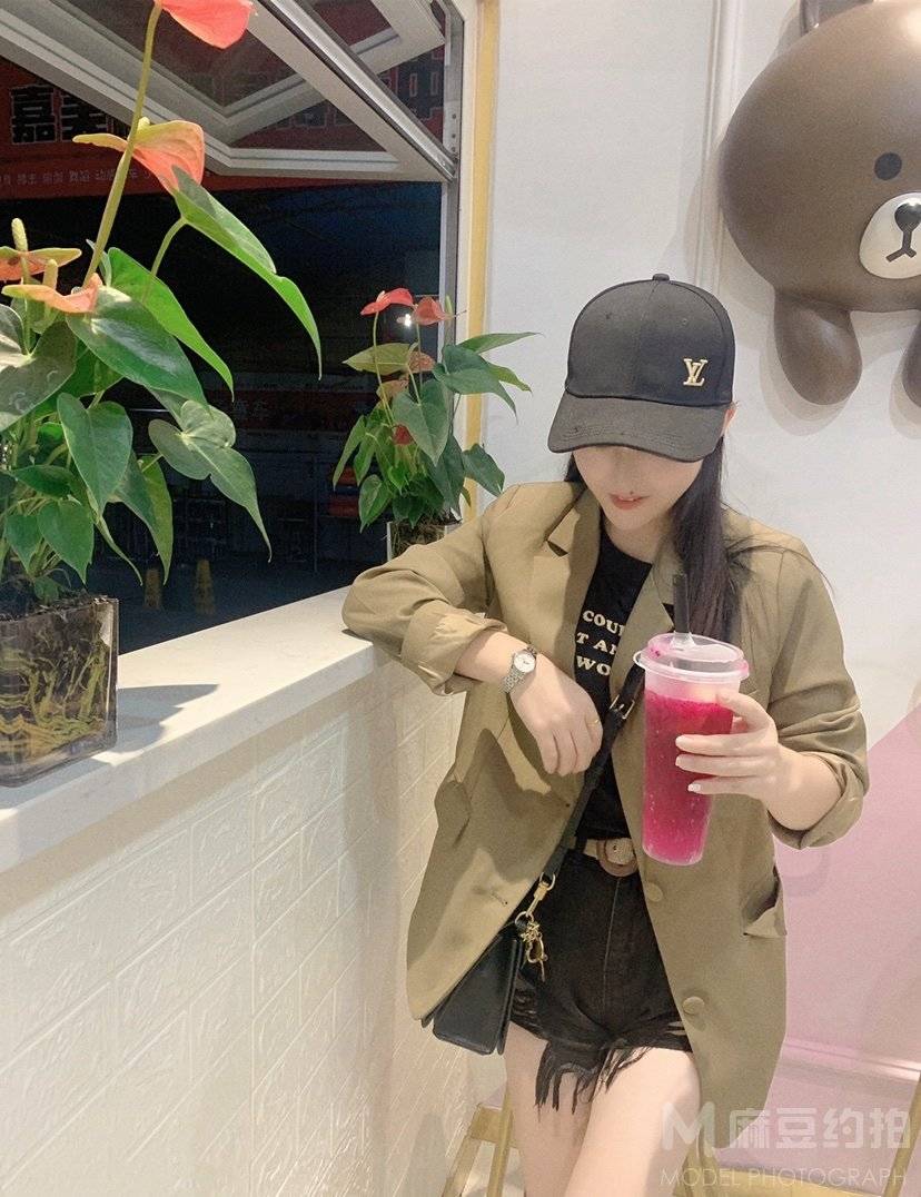 情绪模特