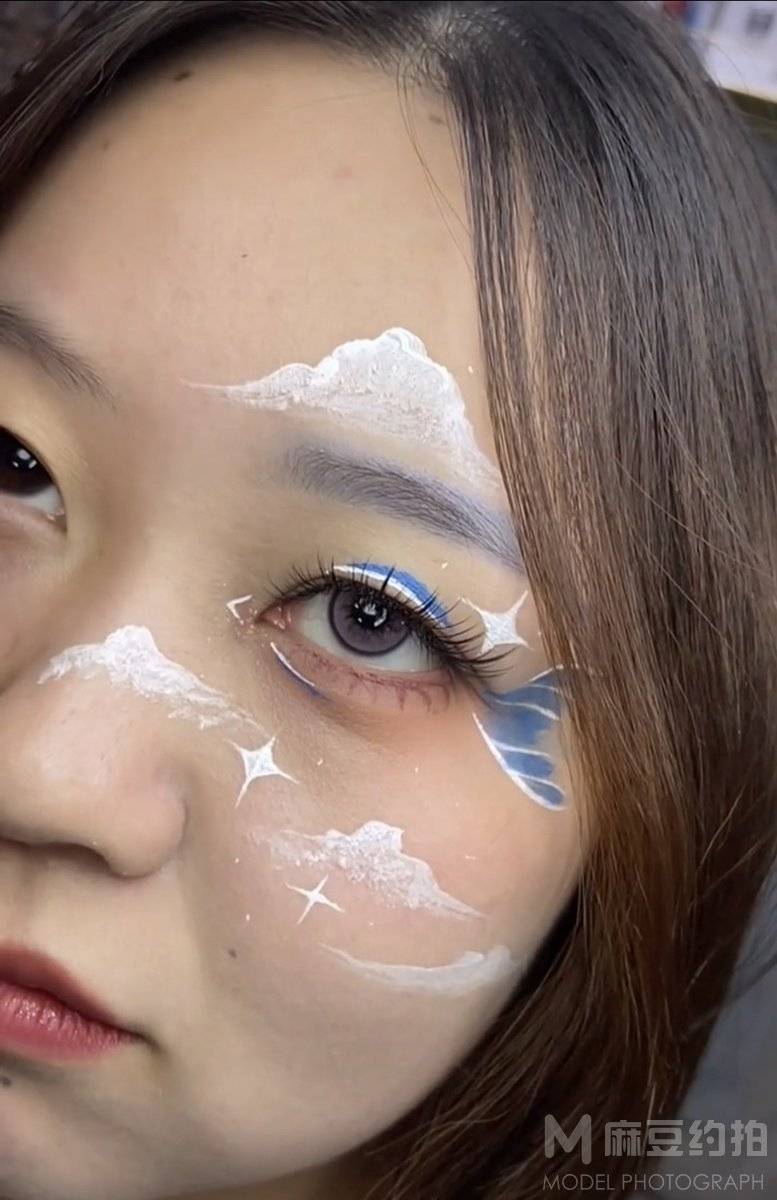 清新模特