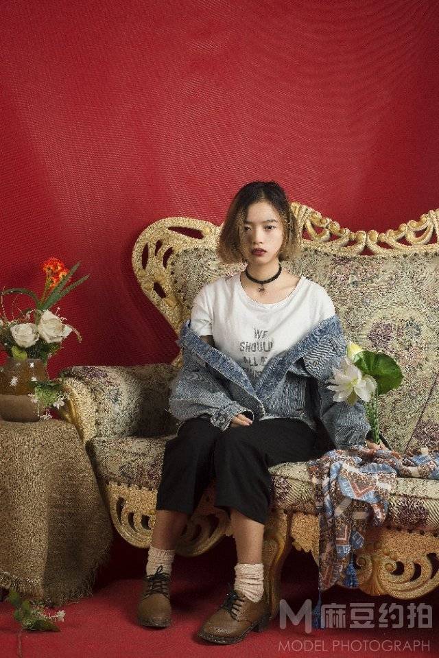 情绪模特