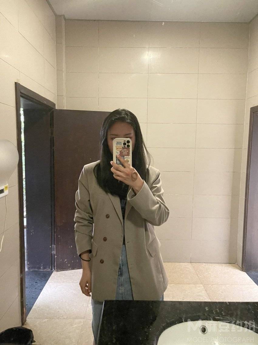 纪实模特