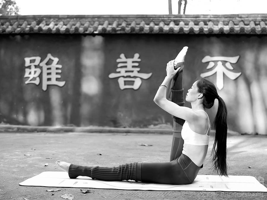 黑白模特
