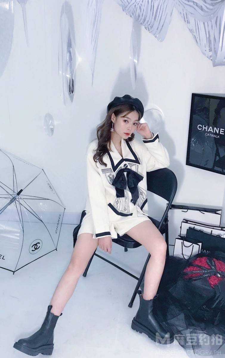清新模特