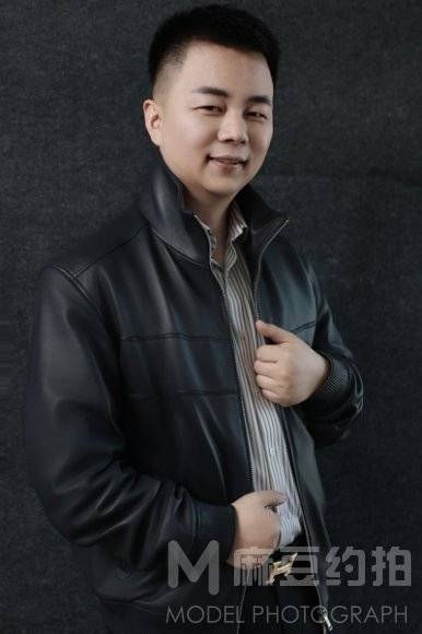 黑白模特