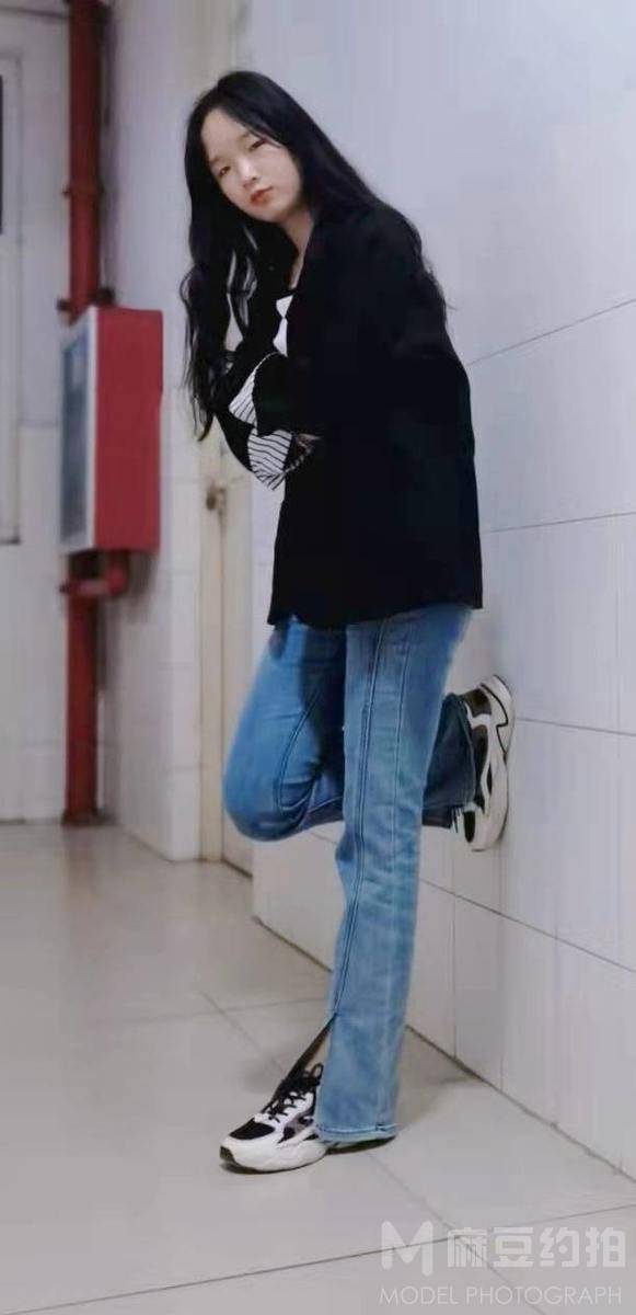 校园模特