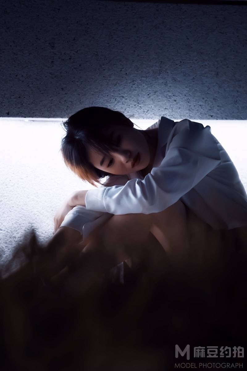 情绪模特