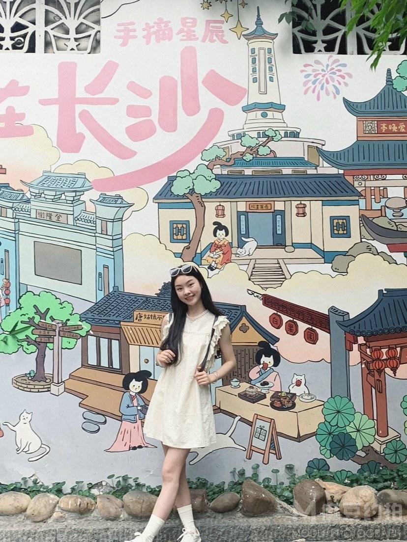 校园模特