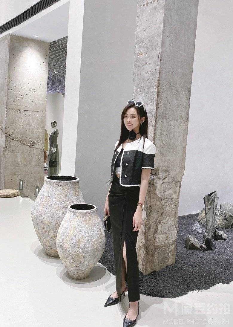 校园模特