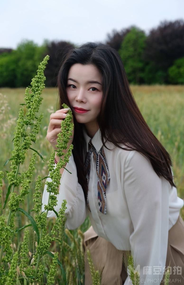 黑白模特