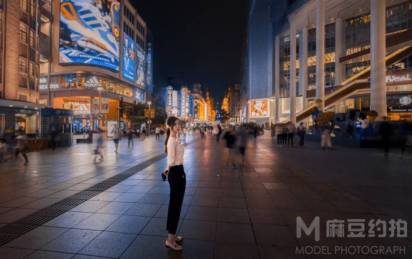 夜景模特