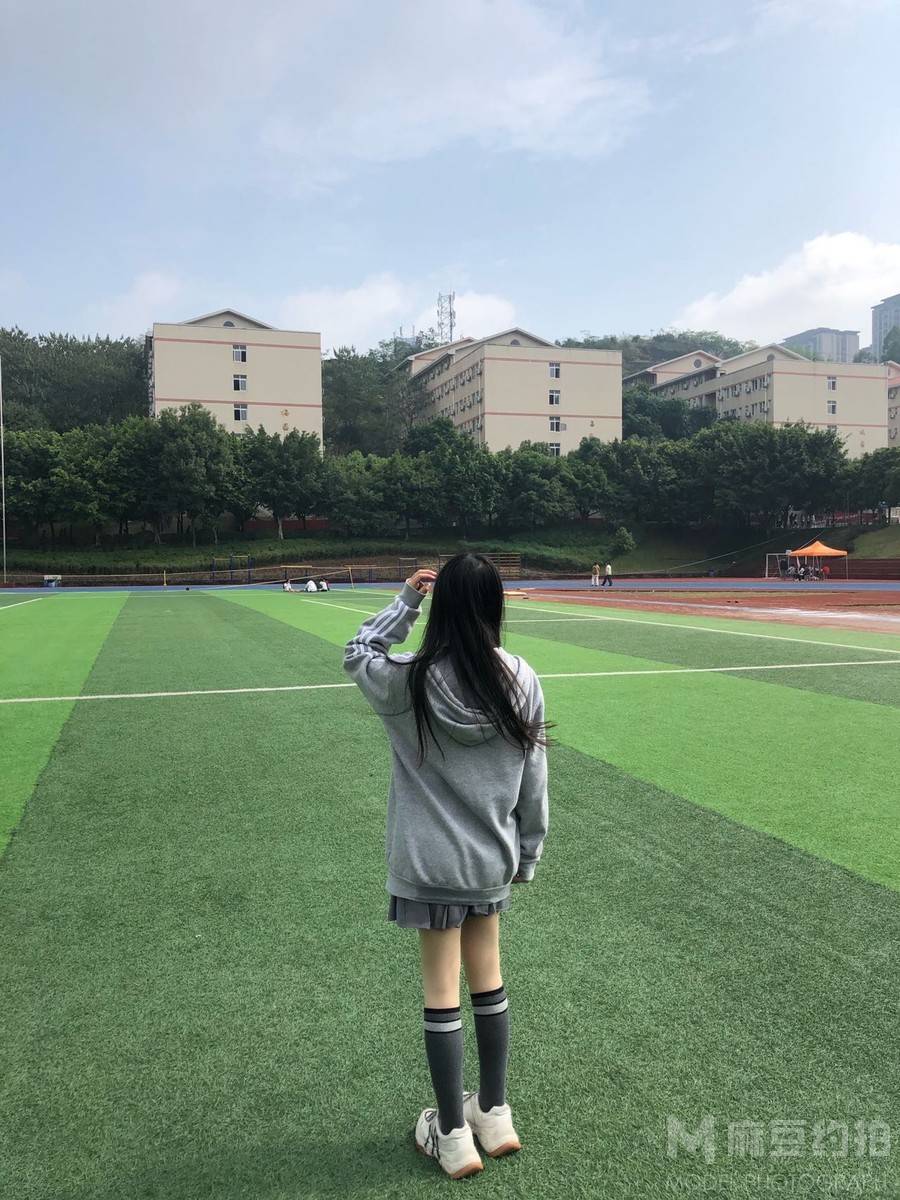 校园模特