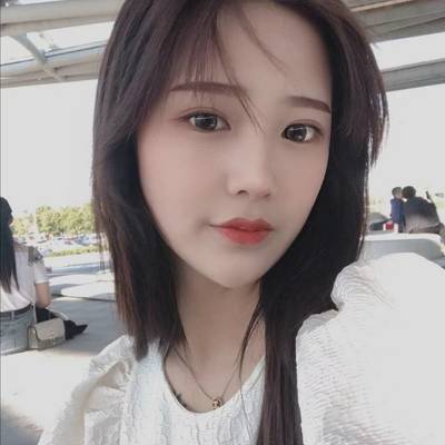 宝丽来模特