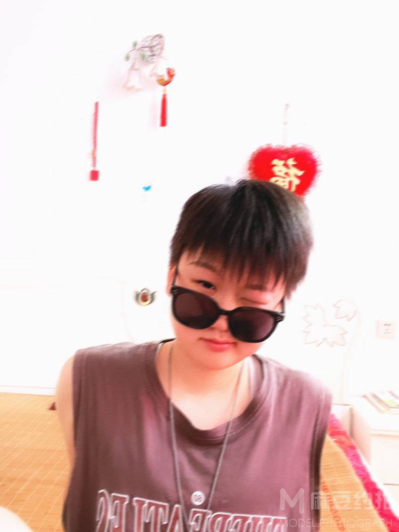 暗黑模特