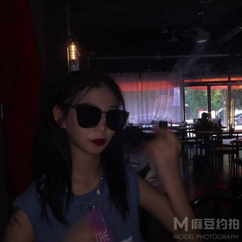 暗黑模特