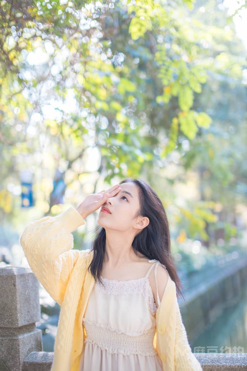 清新模特