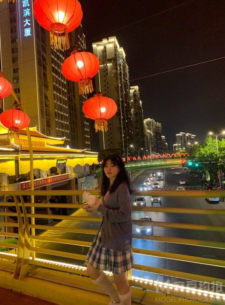 校园模特