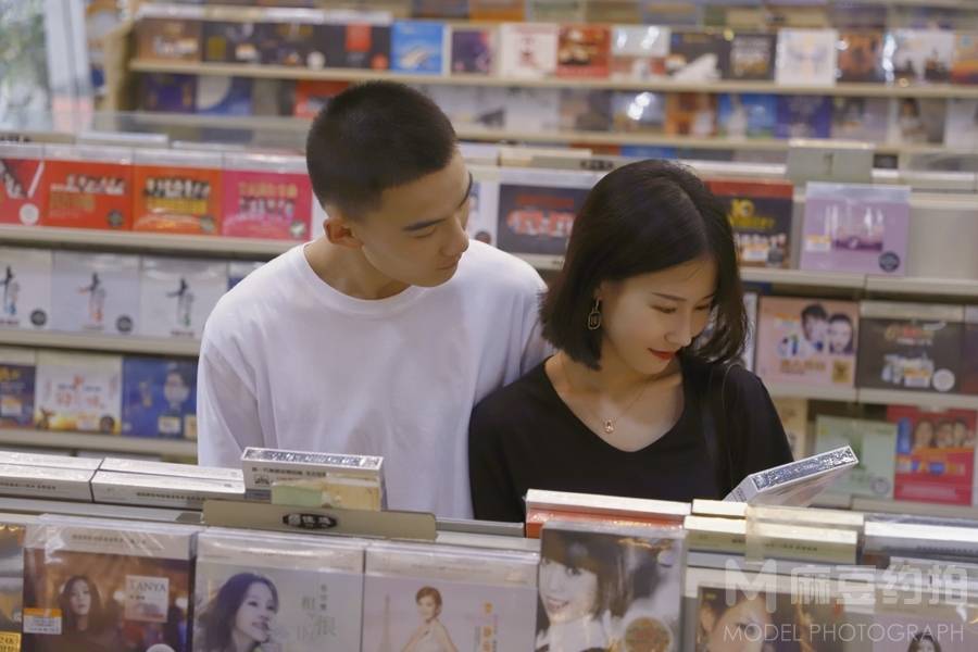 情侣模特