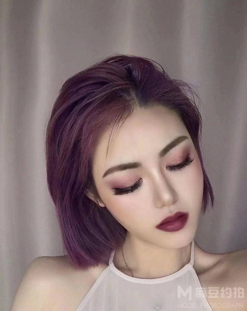 妆容模特