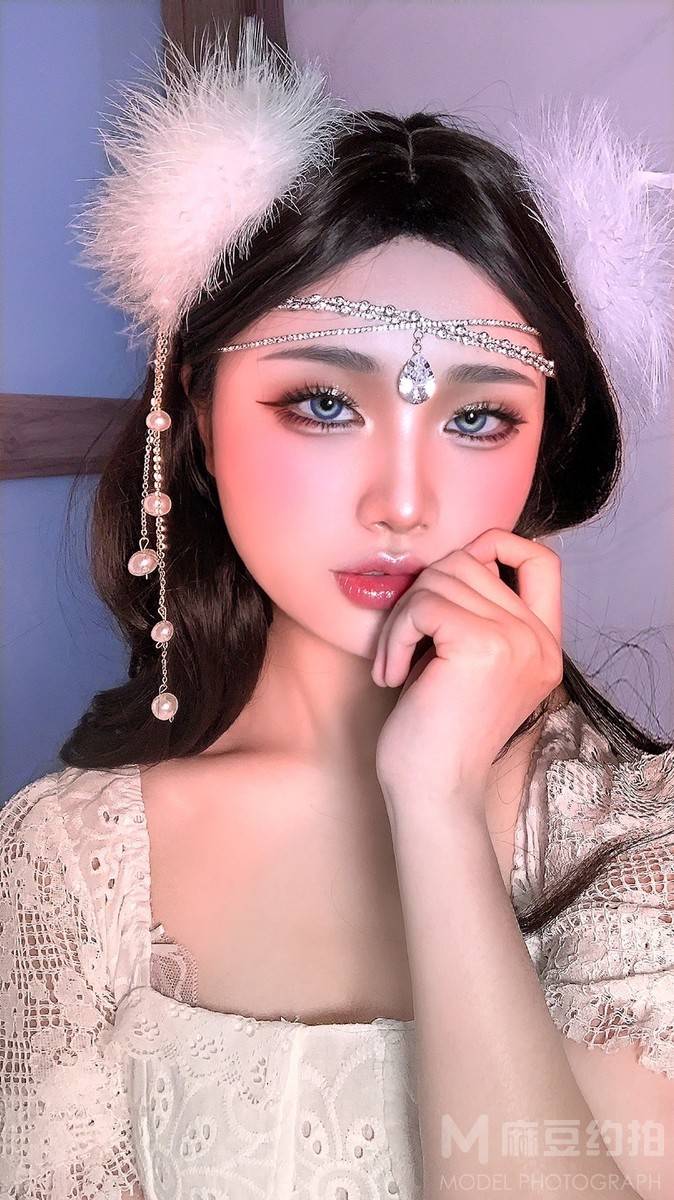 妆容模特