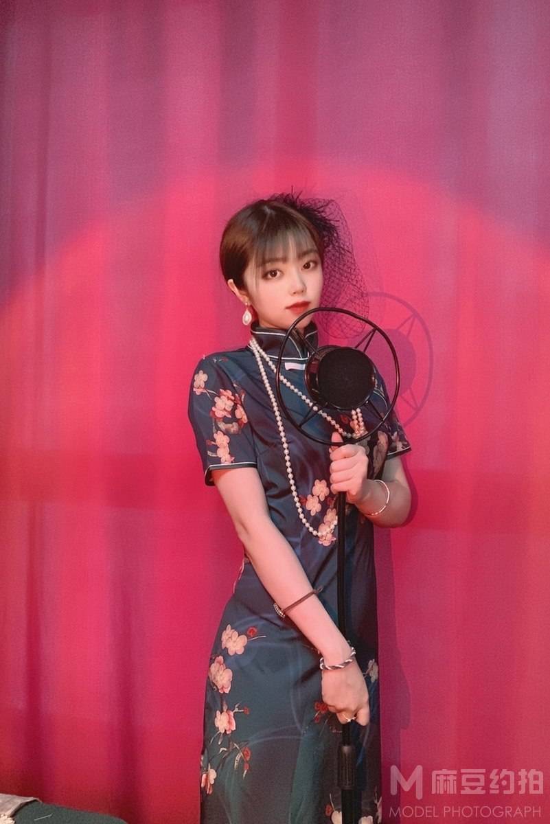 胶片模特