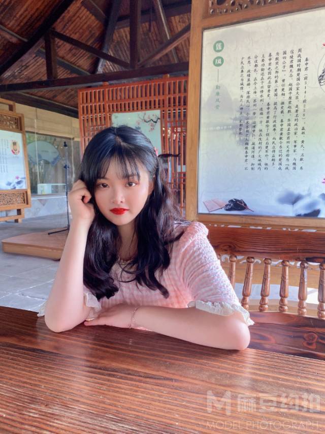 校园模特