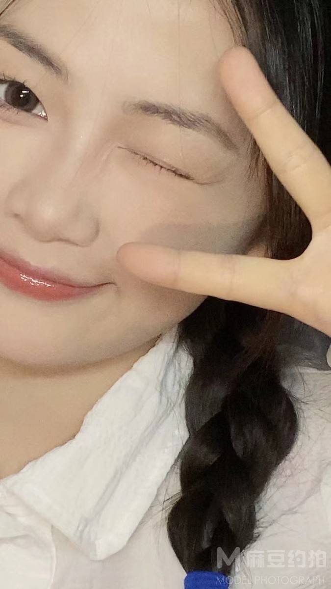 校园模特