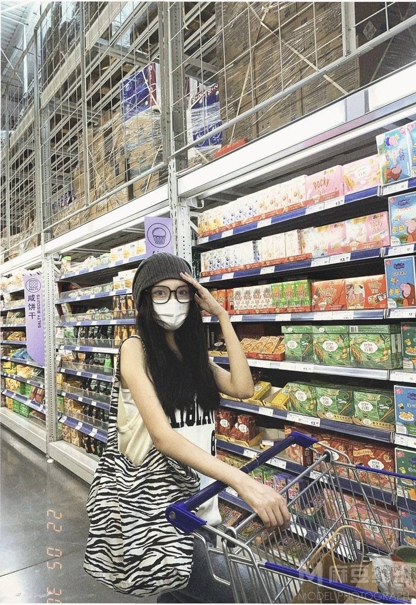 胶片模特