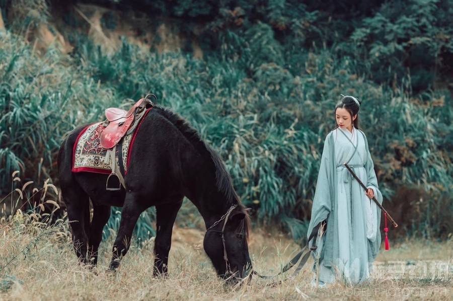 汉服模特