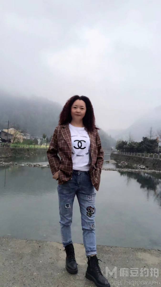 纪实模特