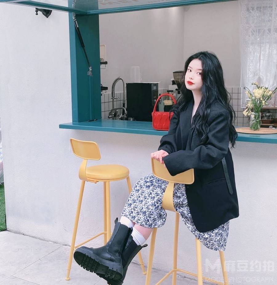 校园模特