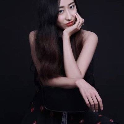 黑白模特