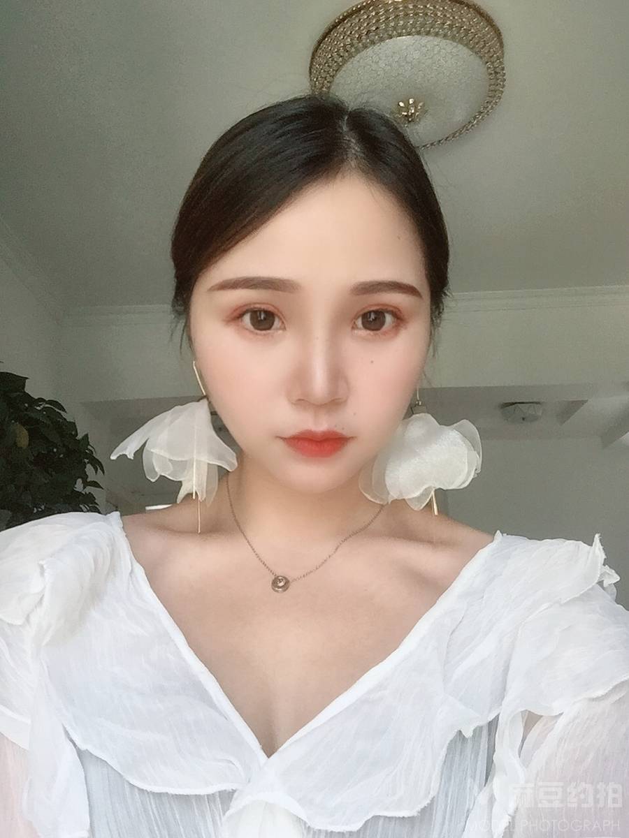 纪实模特