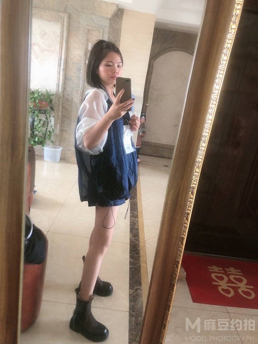 纪实模特
