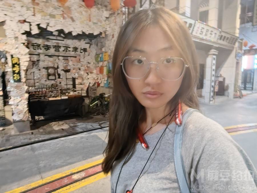 胶片模特