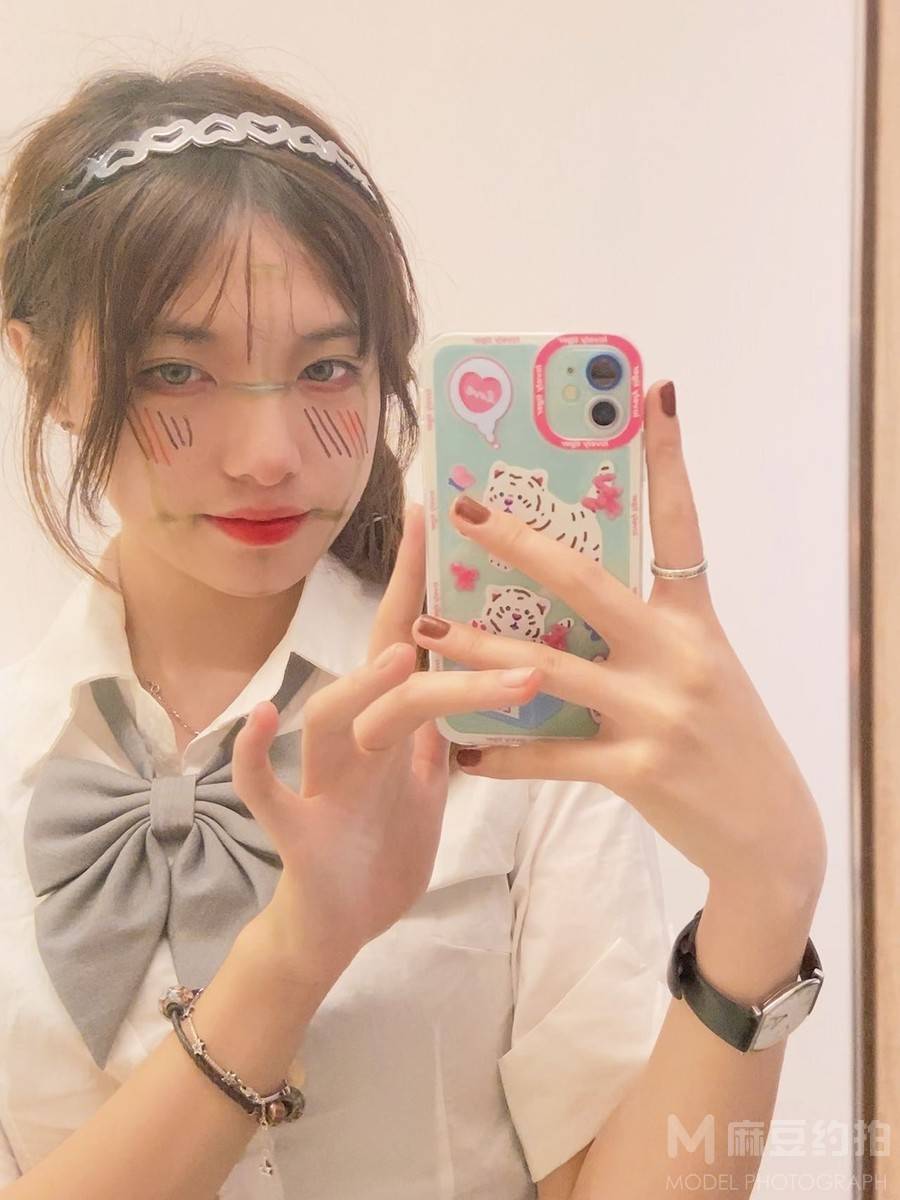 校园模特