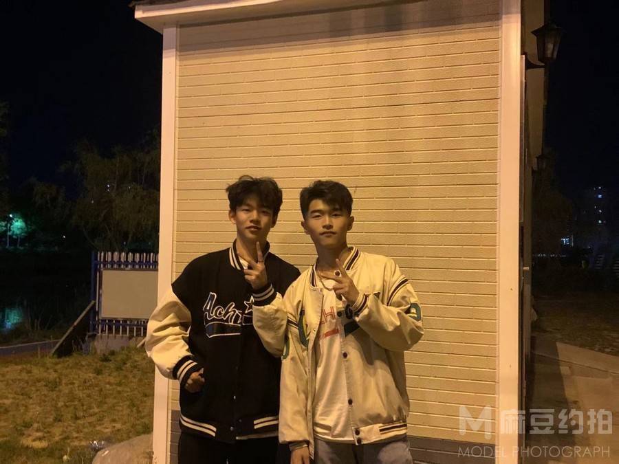 情侣模特