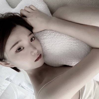 黑白模特