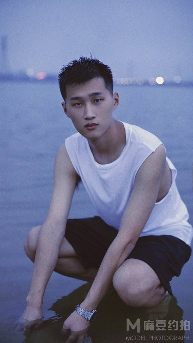 胶片模特