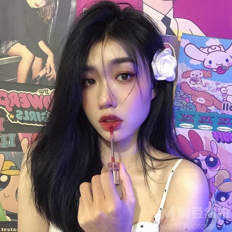 妆容模特