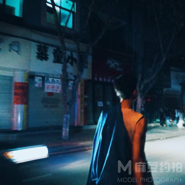 夜景模特