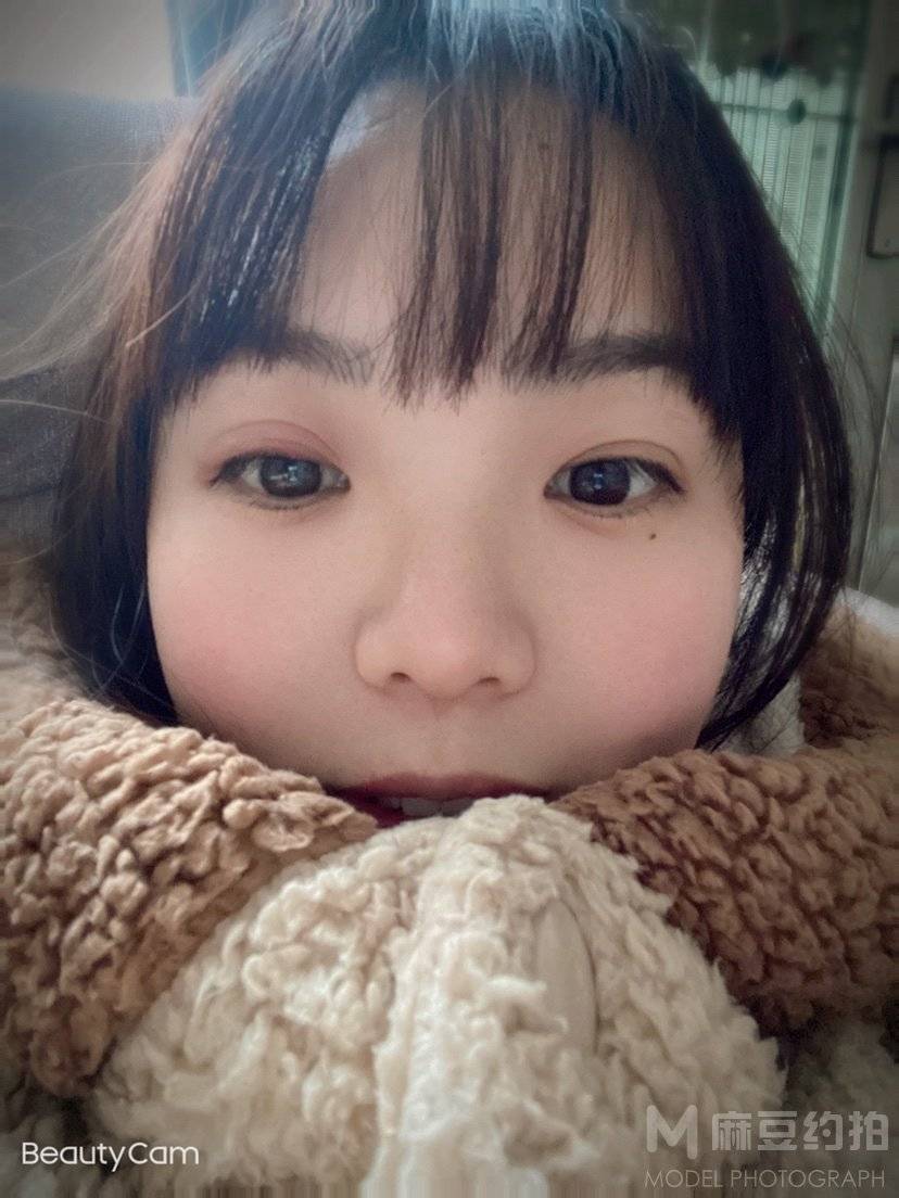 黑白模特