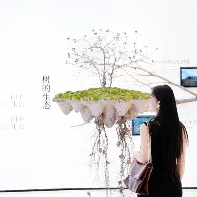 黑白模特