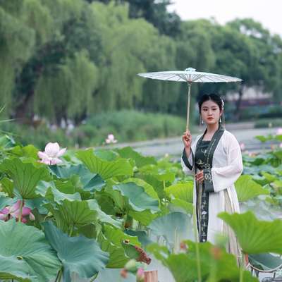 汉服模特